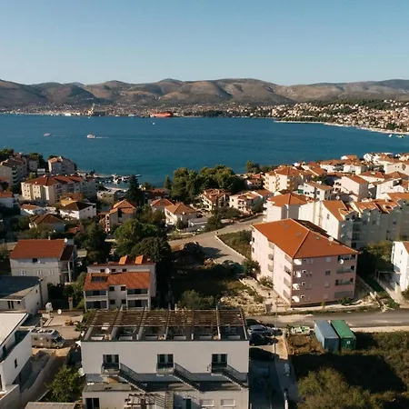 Karla Daire Trogir